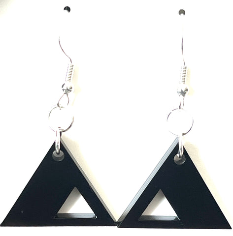 Small Geometric Spaces